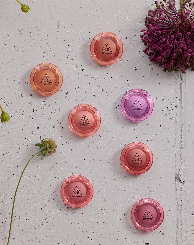 3CE BOUNCY BLUR BALM display