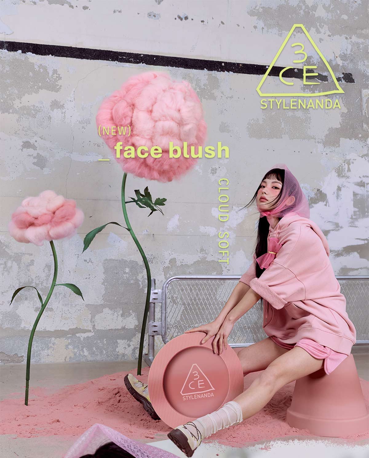 Key model visual of 3CE Face Blush 01