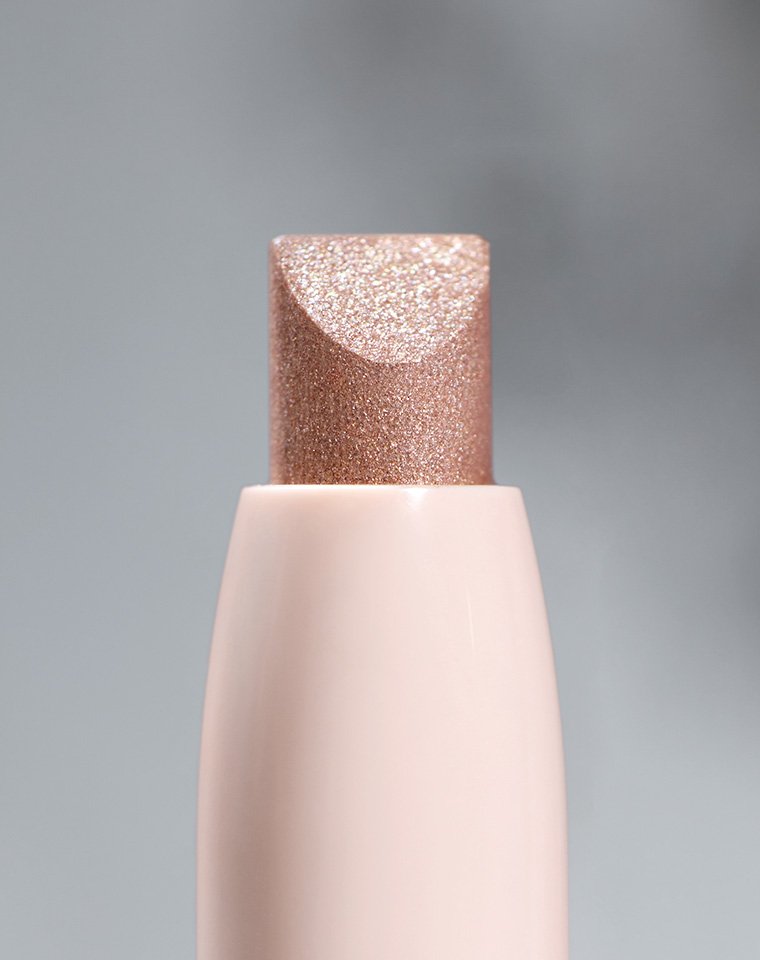 EYE SWITCH STICK_Ivory Breeze_DP_1