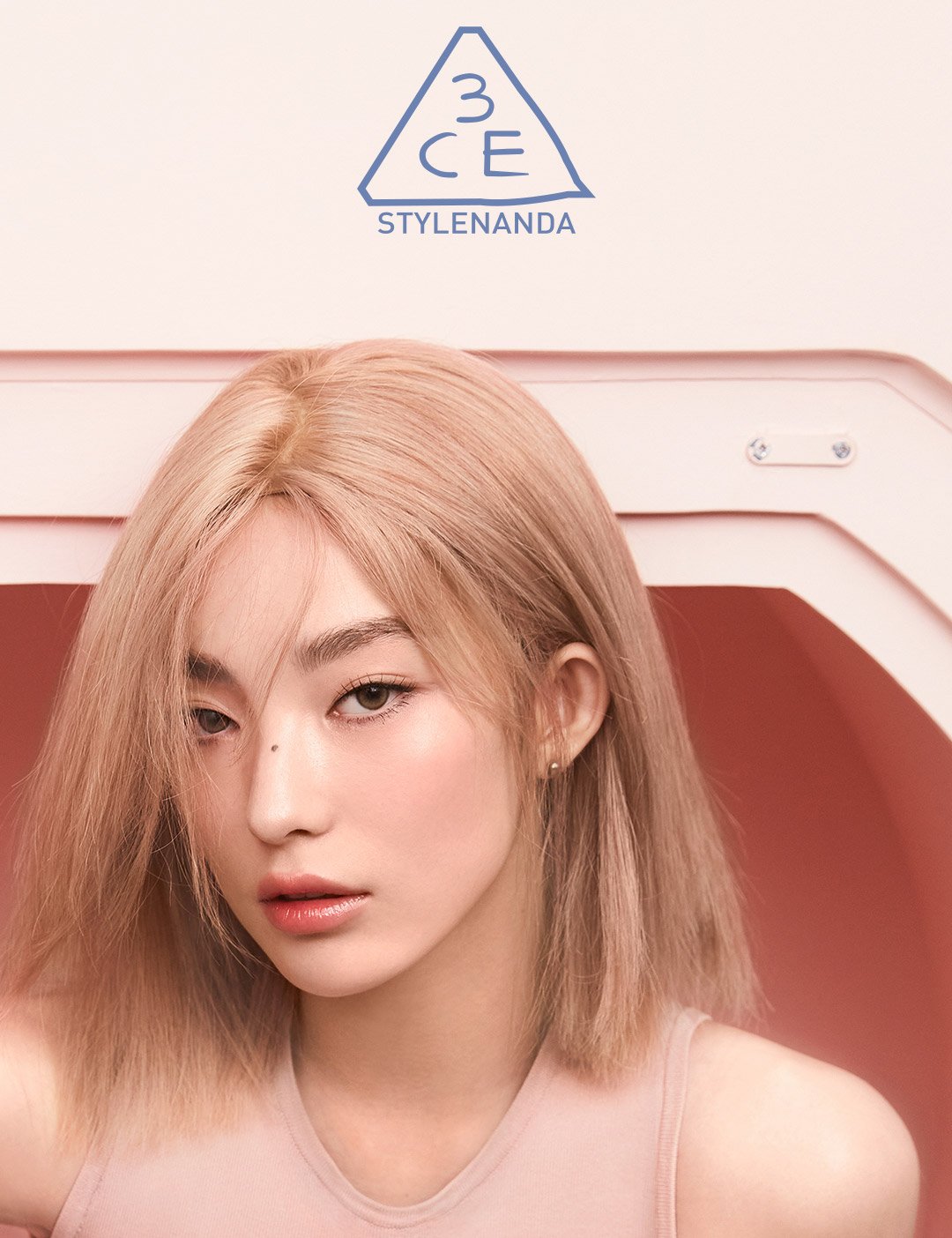 Key model visual of 3CE fitting mesh cushion