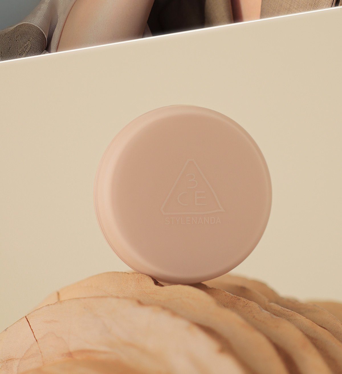 product image of 3CE glow cushion