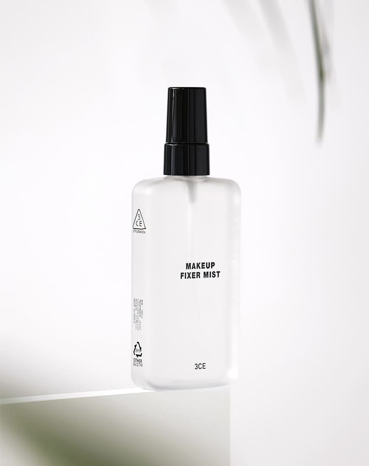 Makeup Fixer Mist Display