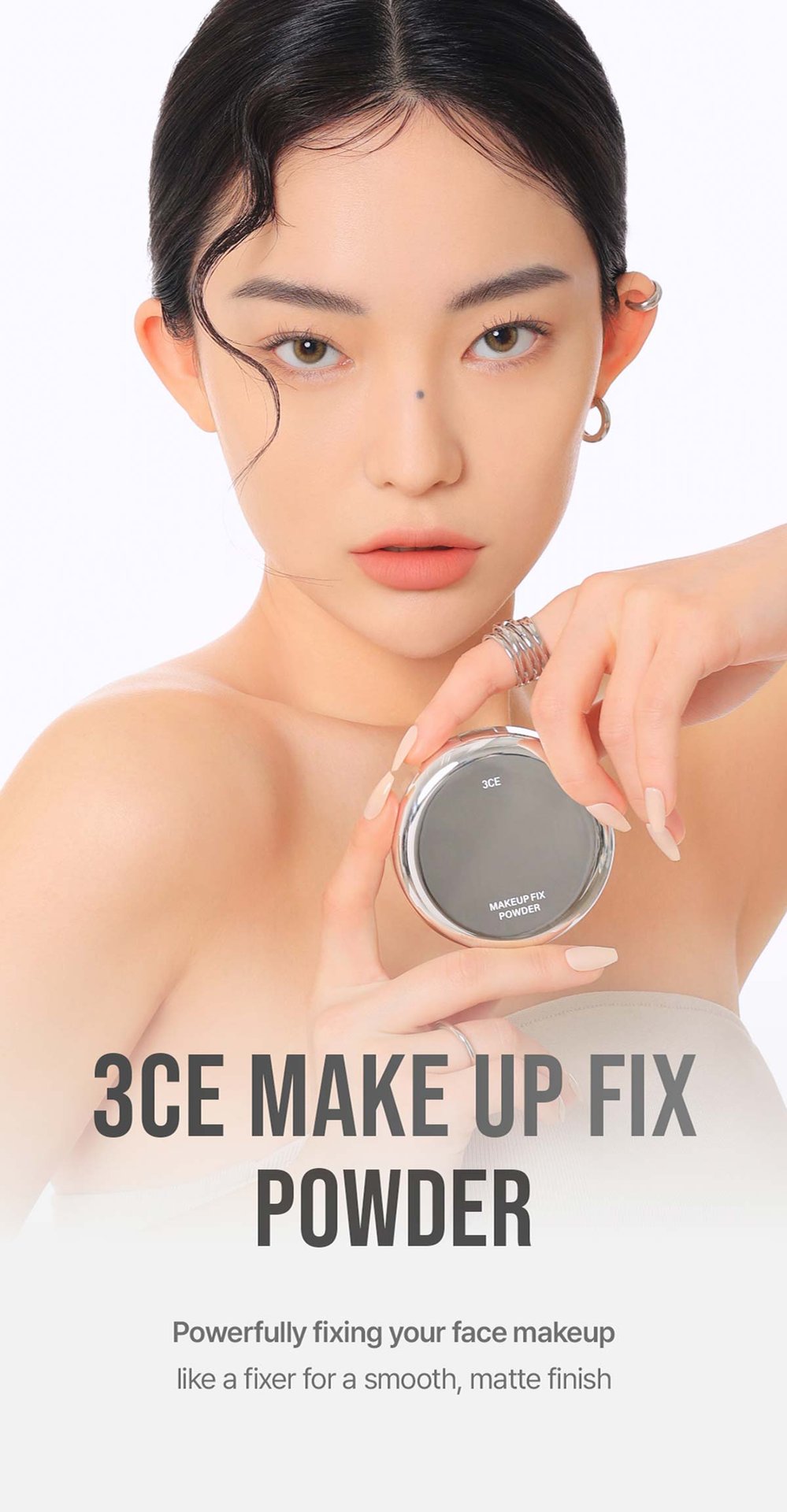 Key model visual of 3CE makeup fix powder