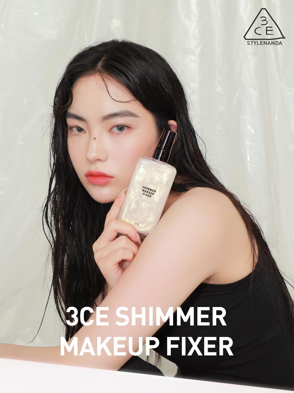 Key model visual of Shimmer Makeup Fixer