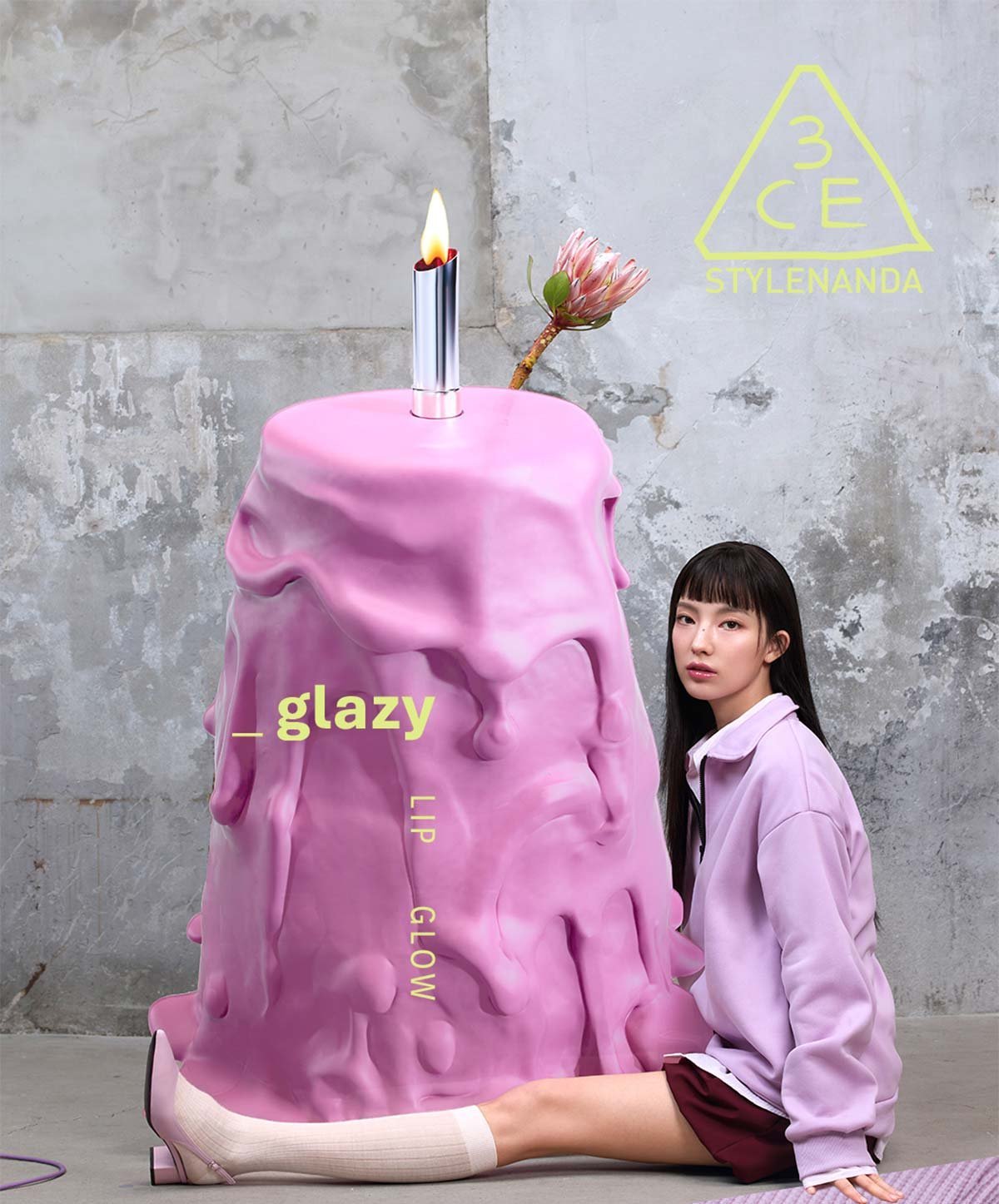 Key model visual of 3CE glazy lip glow 01