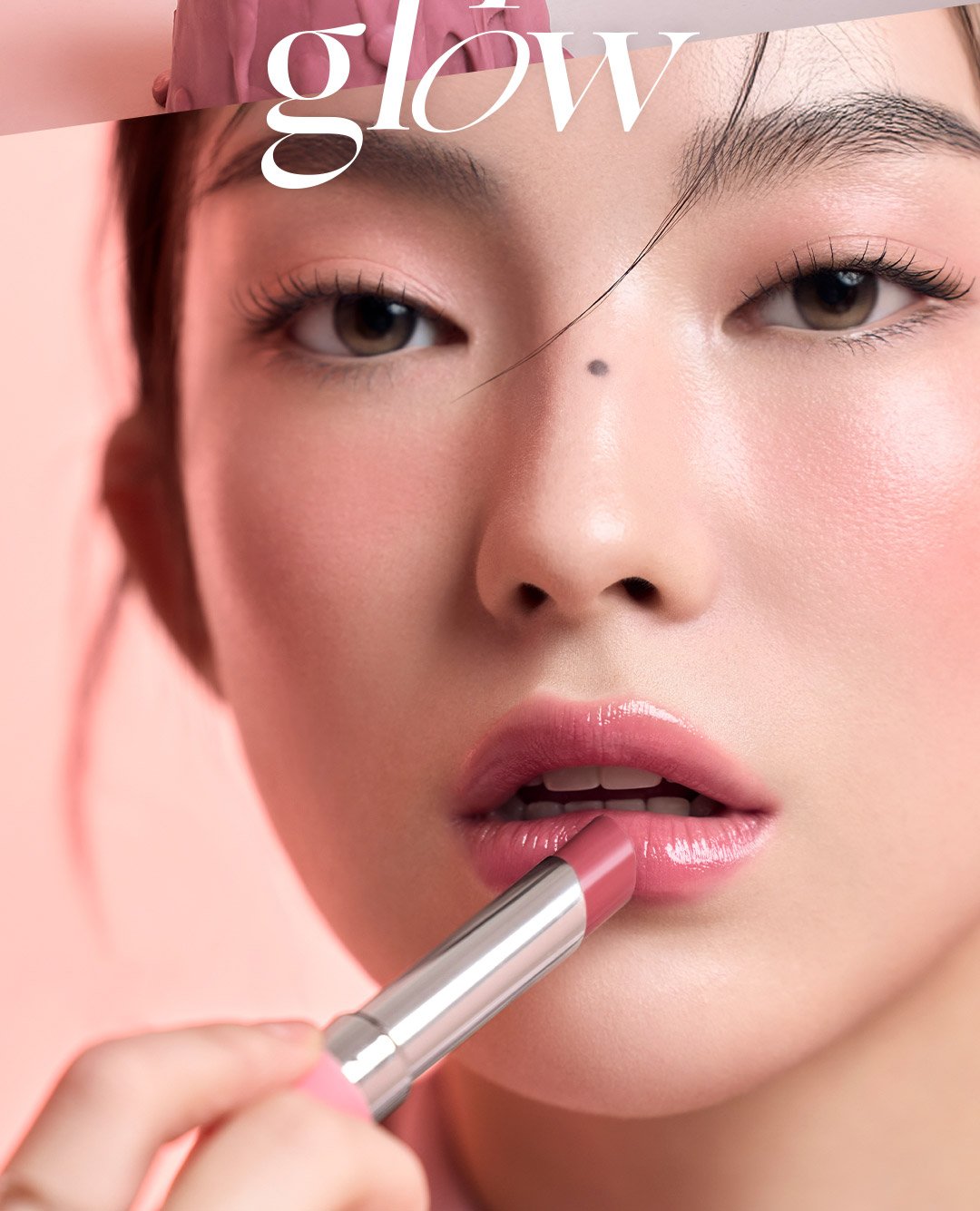 Key model visual of 3CE glazy lip glow
