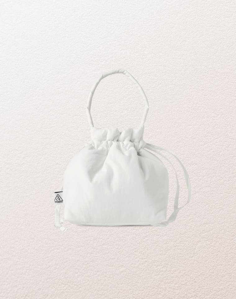 Padded Bucket Bag Pure White Packshot