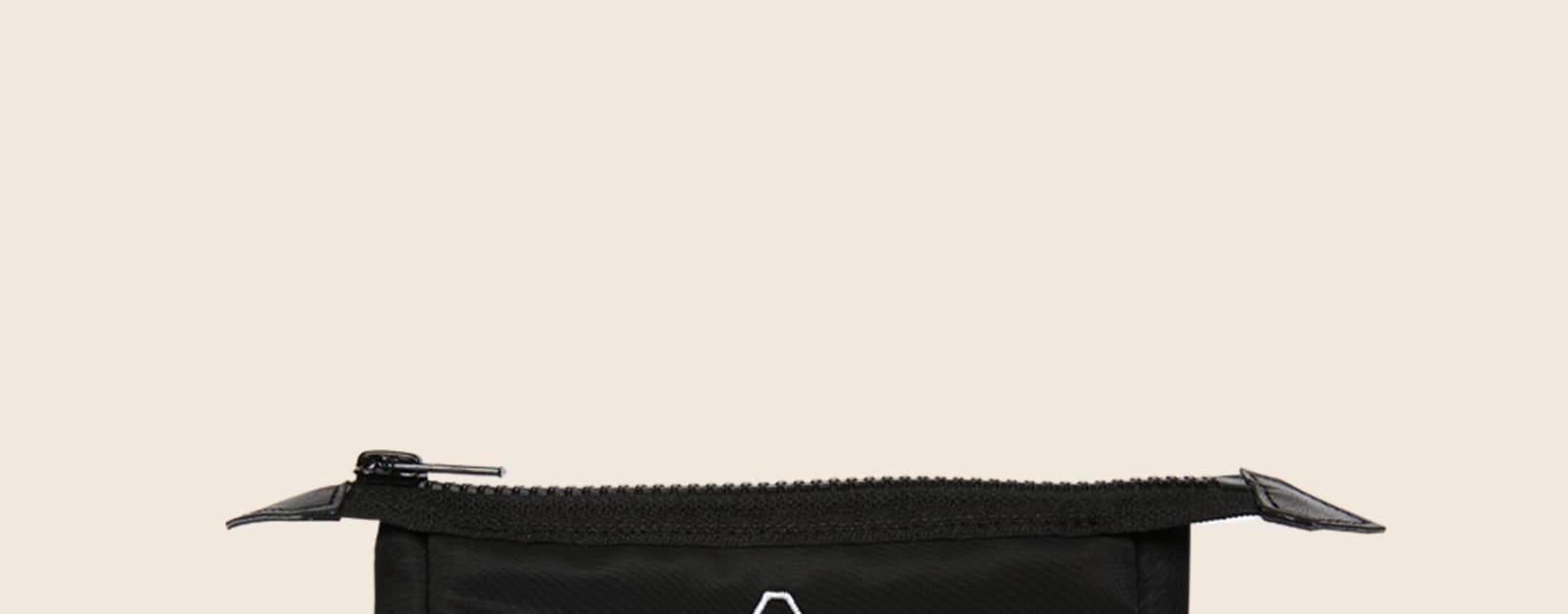 Key product image of 3CE Pouch Mini 01