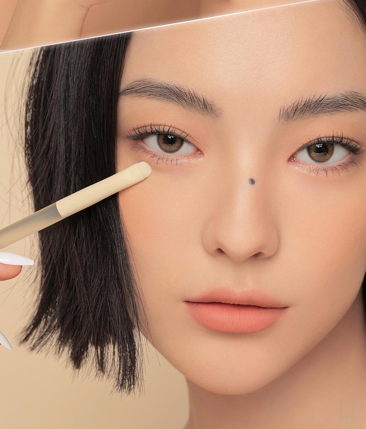 Key model visual of 3CE point smudge brush