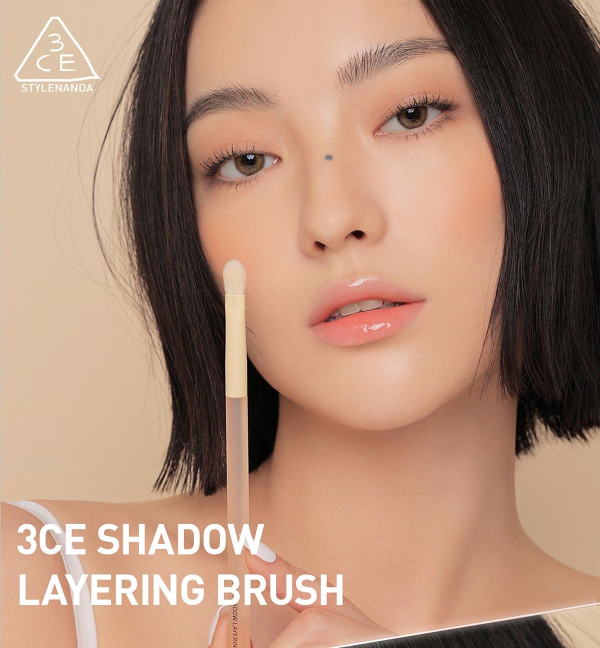 Key model visual of 3CE Shadow Layering Brush